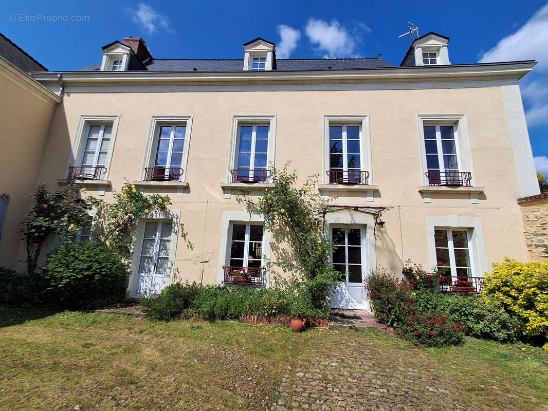 Maison à CHATEAU-GONTIER