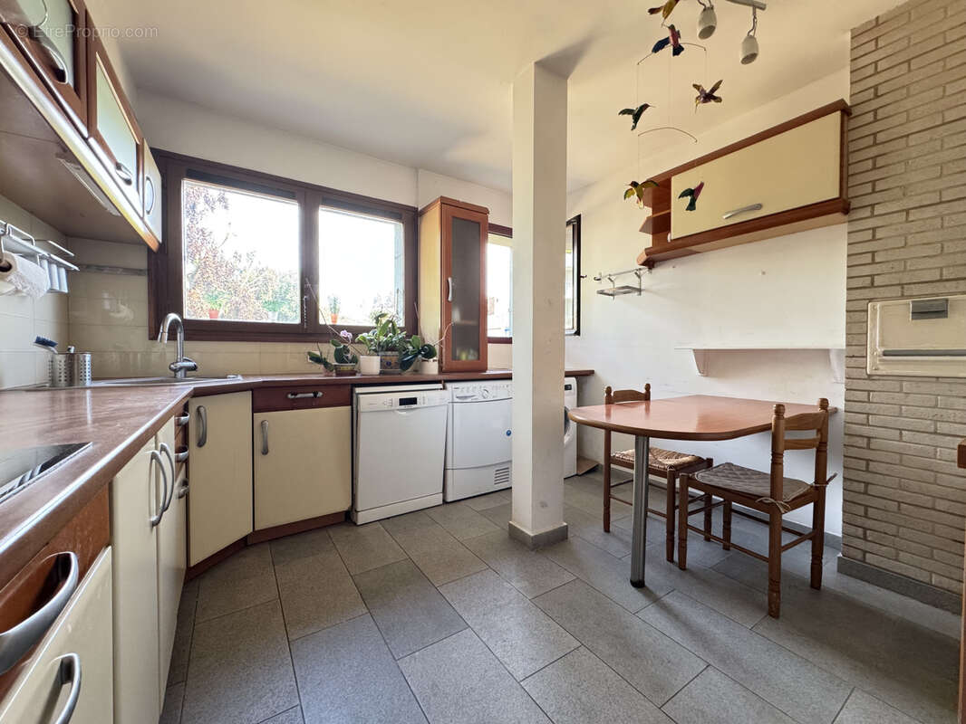 Appartement - 117,35 m2 - 5 pièces - photo 11