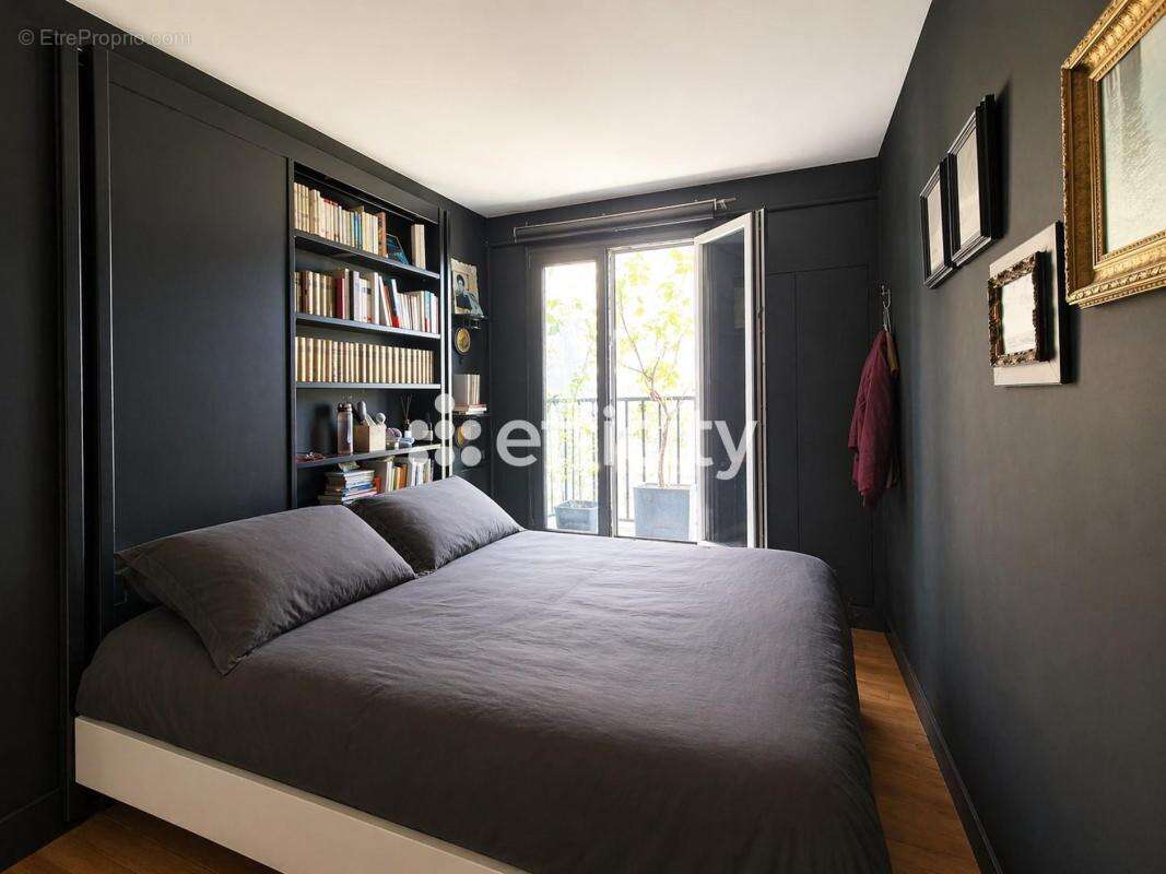 Appartement à PARIS-16E