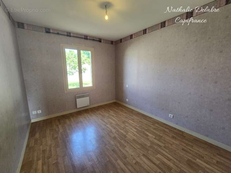 Maison à vendre 5 pièces VOUILLE (79) - photo 11