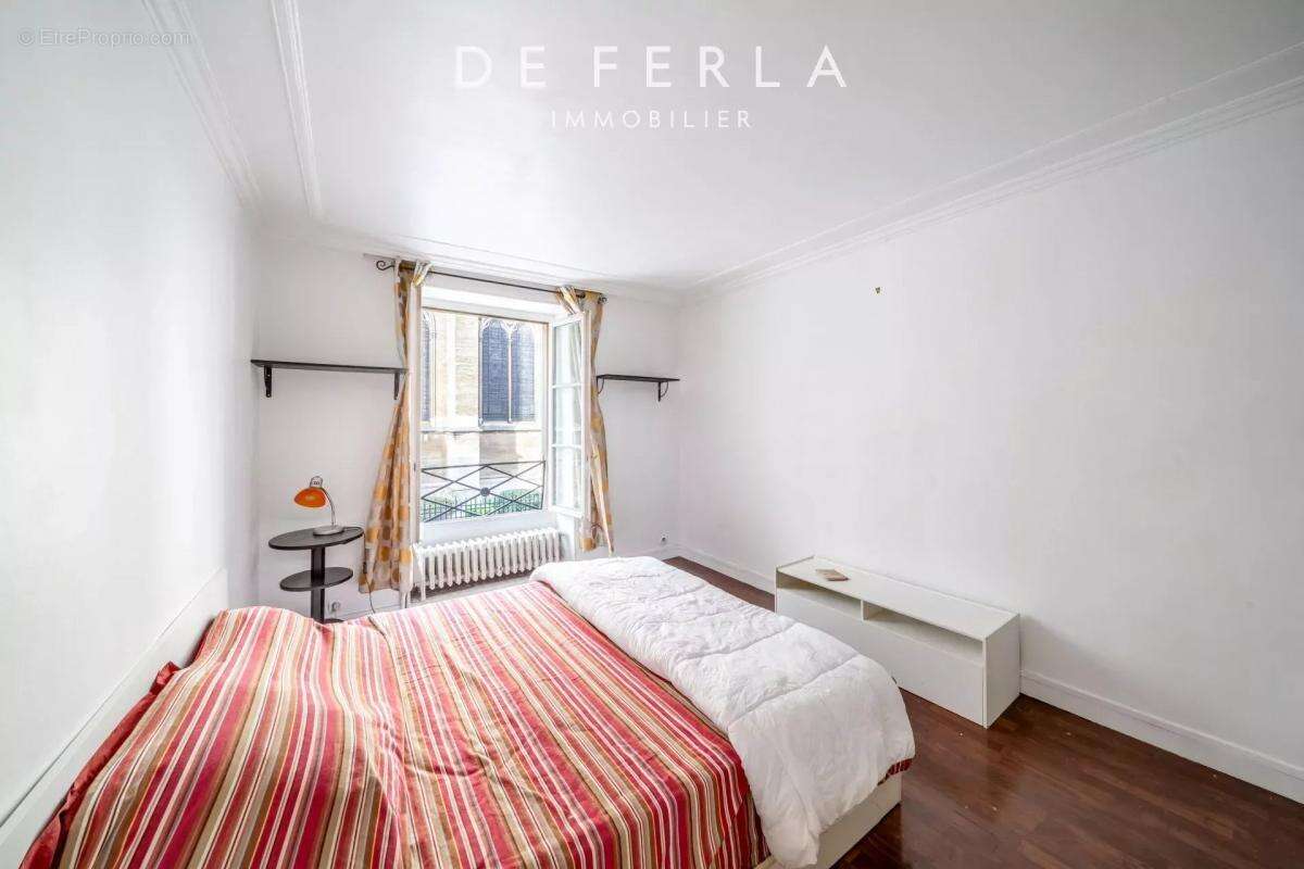 Appartement à PARIS-7E