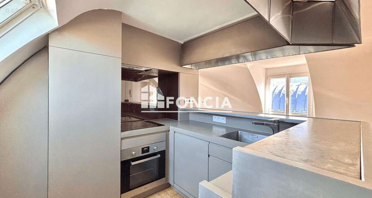 Appartement à PARIS-4E