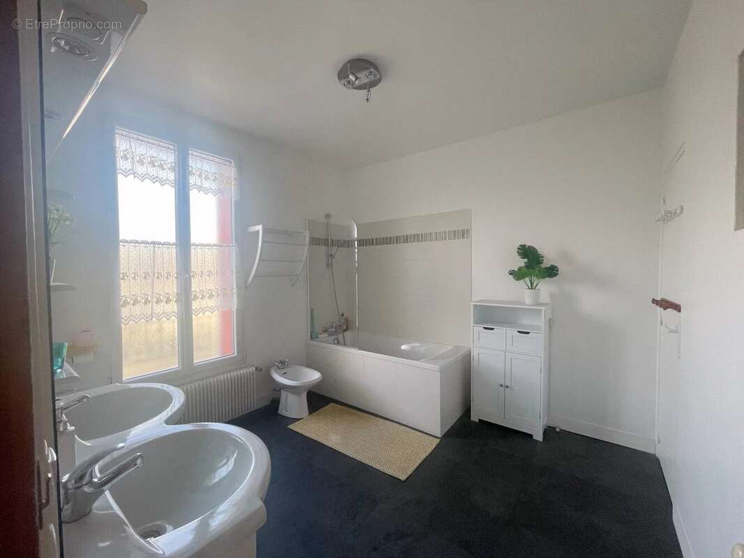 Maison à CHELLES