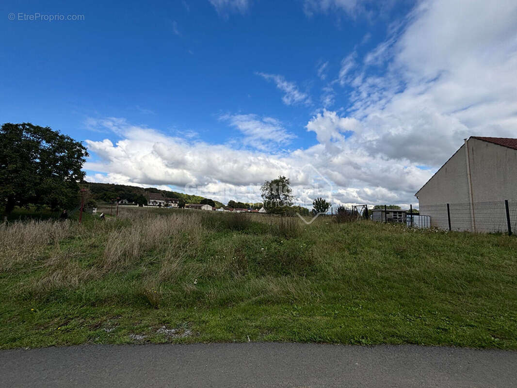 Terrain à VIGNEMONT