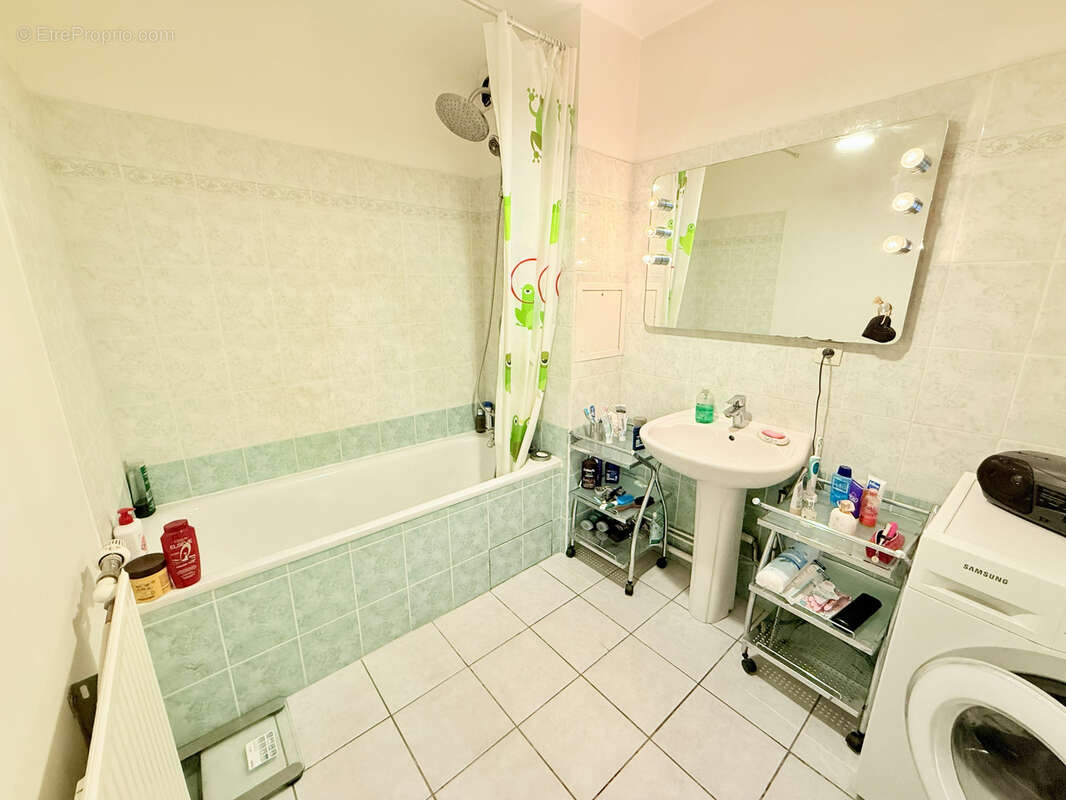 Appartement à LA MOTTE-SERVOLEX
