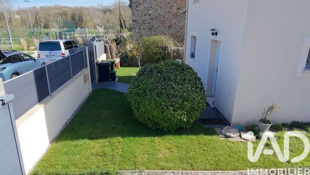 Photo 2 - Maison à MAURECOURT