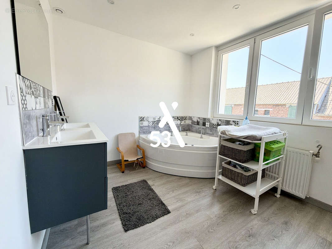 Maison 181 m² à Wizernes  - photo 8