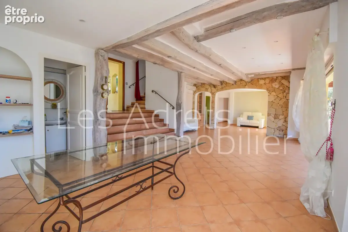 Propriété familiale avec dépendances - photo 13