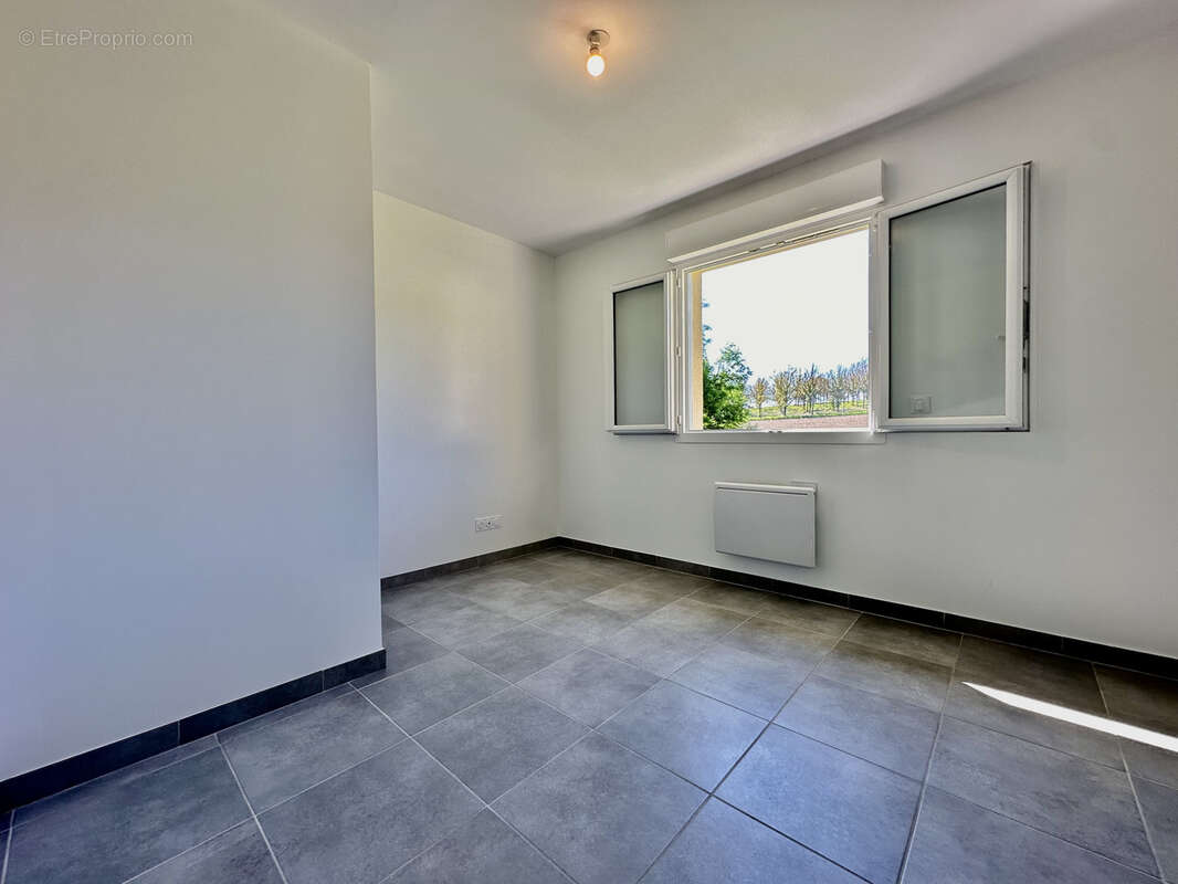 Maison à SAINT-CLAIR-DE-LA-TOUR