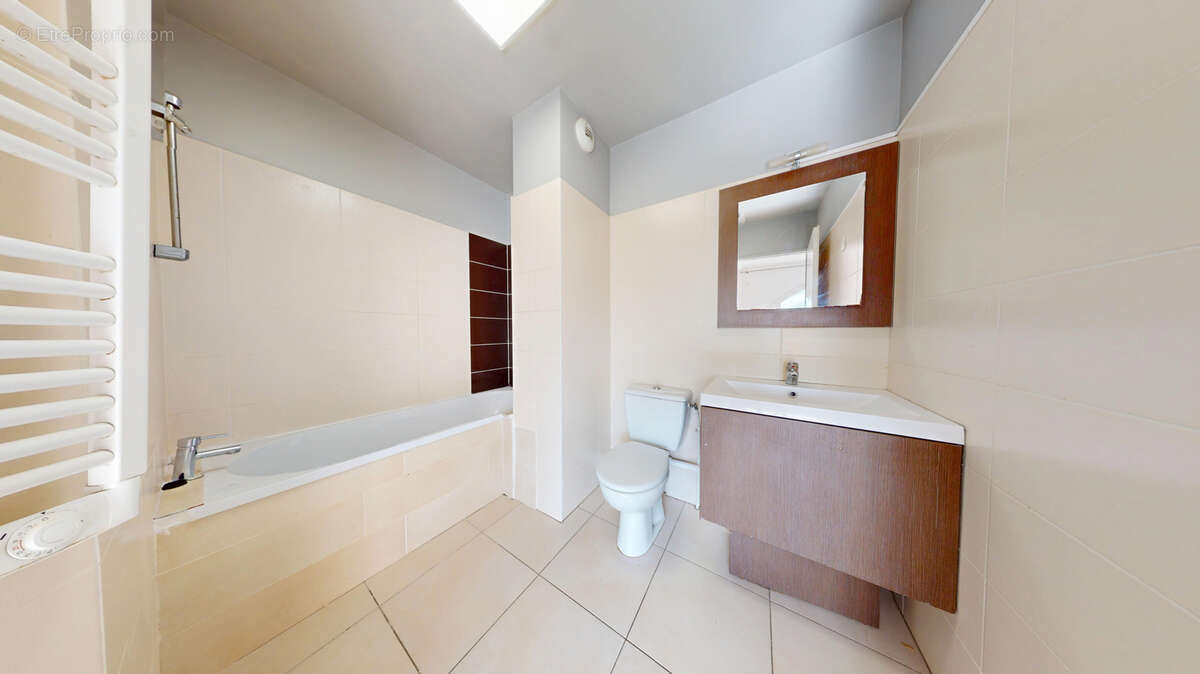 Appartement à SARTROUVILLE