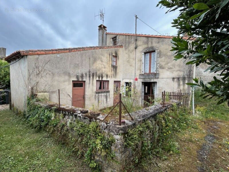 Maison à SANXAY
