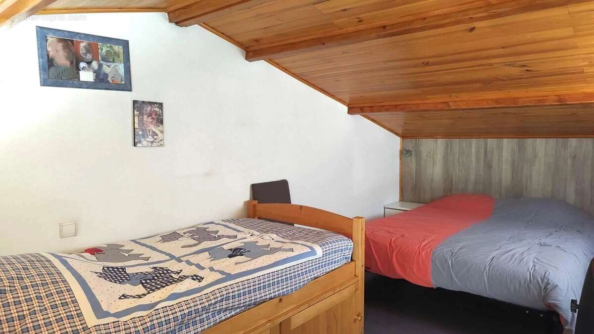 Maison 4 Pièces - Piscine et Garages - photo 14