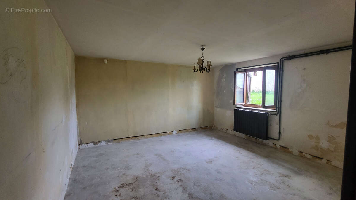 Maison à PERCENEIGE