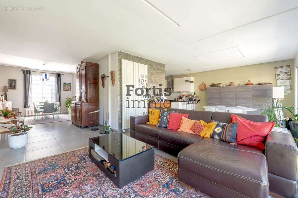 Maison à FONTENAY-SOUS-BOIS