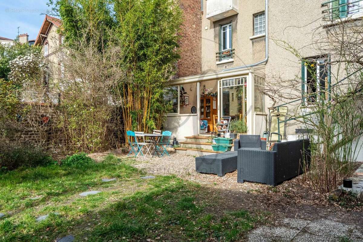 Appartement à COLOMBES