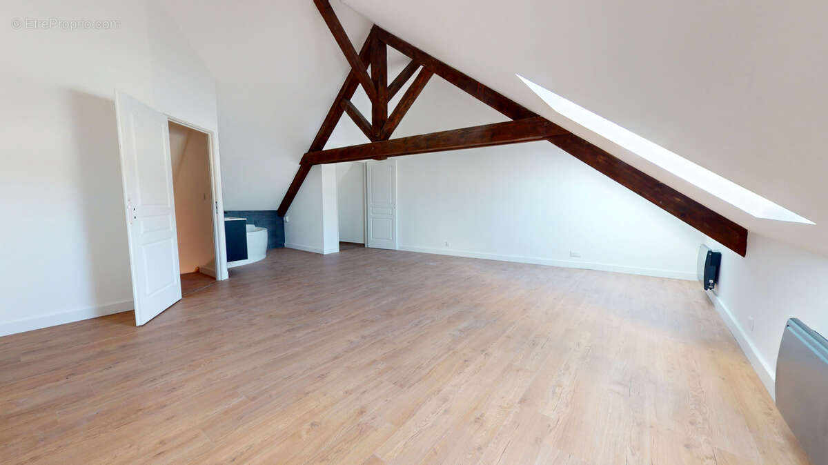 Appartement à BYANS-SUR-DOUBS