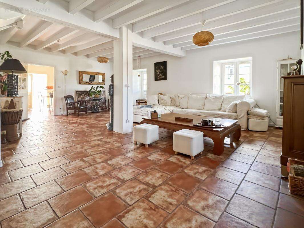 Maison à LARRESSORE