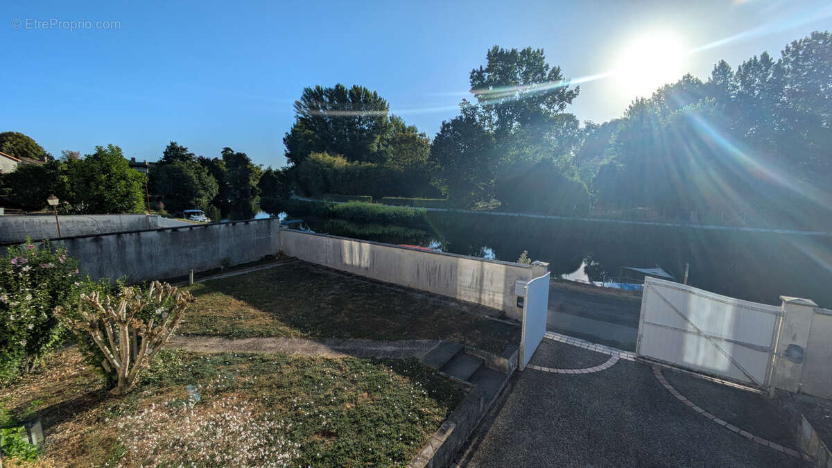 Coup de cœur à Magné   Maison de 144 m2 en bord de Sèvre, au calme absolu - photo 2