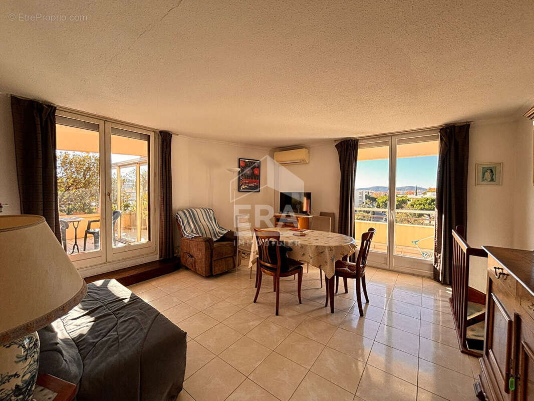Appartement à FREJUS