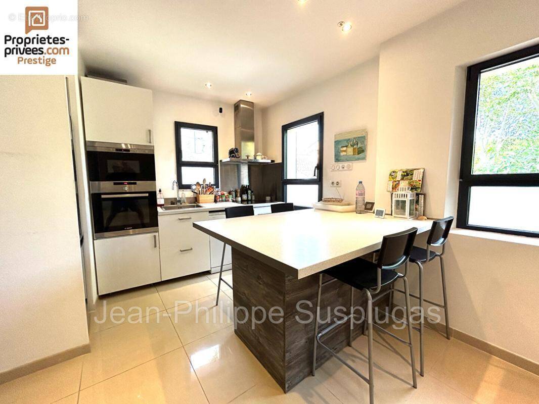 Appartement à SAINT-CYR-SUR-MER