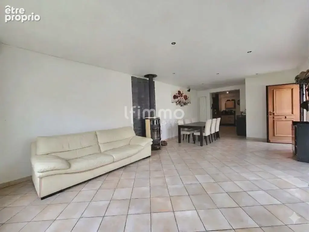 Maison avec de beaux volumes - photo 3