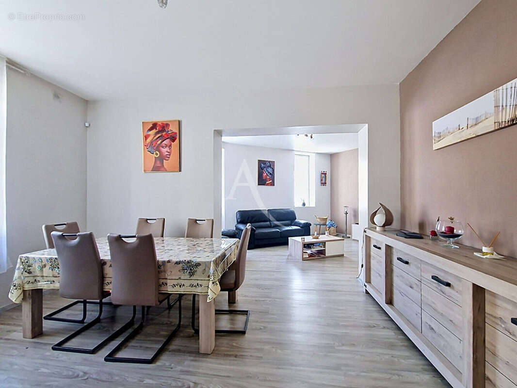 Maison Concourson sur Layon 5 pièce(s) 155 m2 - photo 4