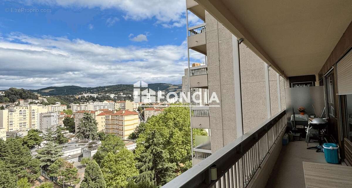 Appartement à SAINT-ETIENNE