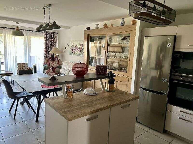 Appartement à MONTROND-LES-BAINS