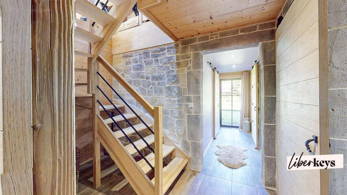 Maison à ESSERT-ROMAND