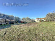 Terrain à VALERGUES