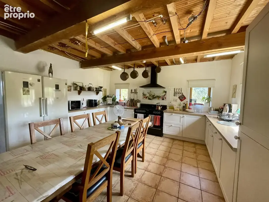 Maison 3 chambres de 157 m2 habitables à finir de rénover à Madiran - photo 2