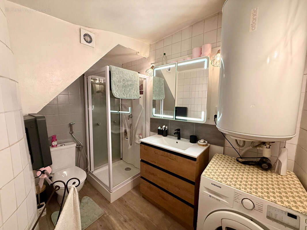 Maison de village R+3 avec dépendance - photo 10