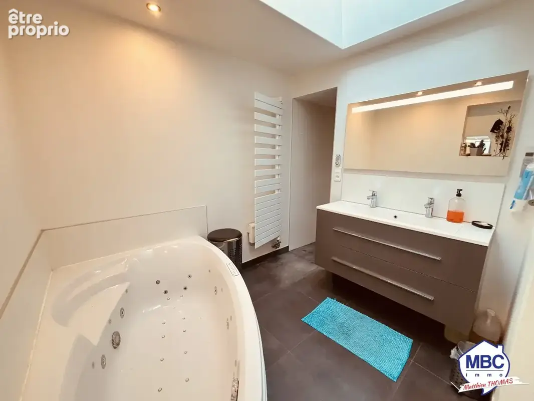 Maison 6 pièces 133 m² à vendre à Montrevault (49110) - photo 5