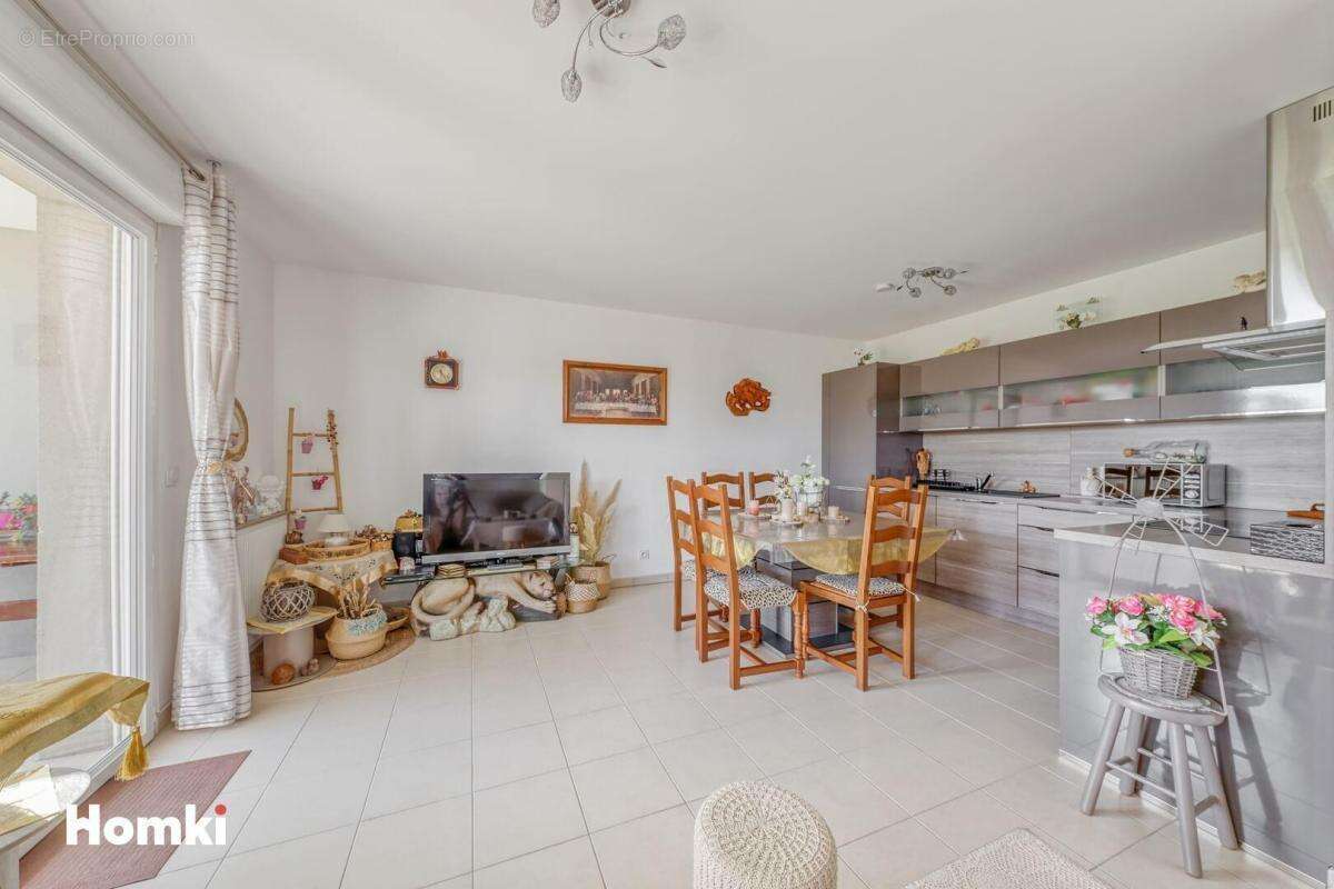 Appartement T2 de 46 m2 à Marseille 13013, Rue Nicolas Copernic - photo 4