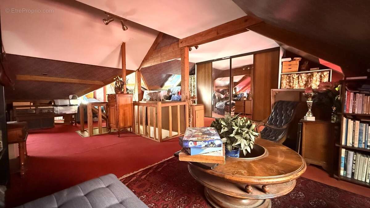 Maison à BOUFFEMONT