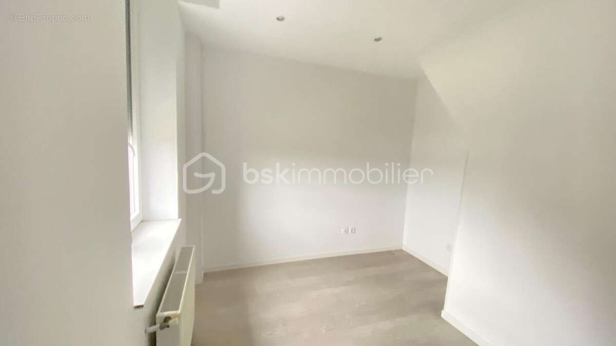 Charmante maison rénovée – 70 m² habitables, proche commodités - photo 5