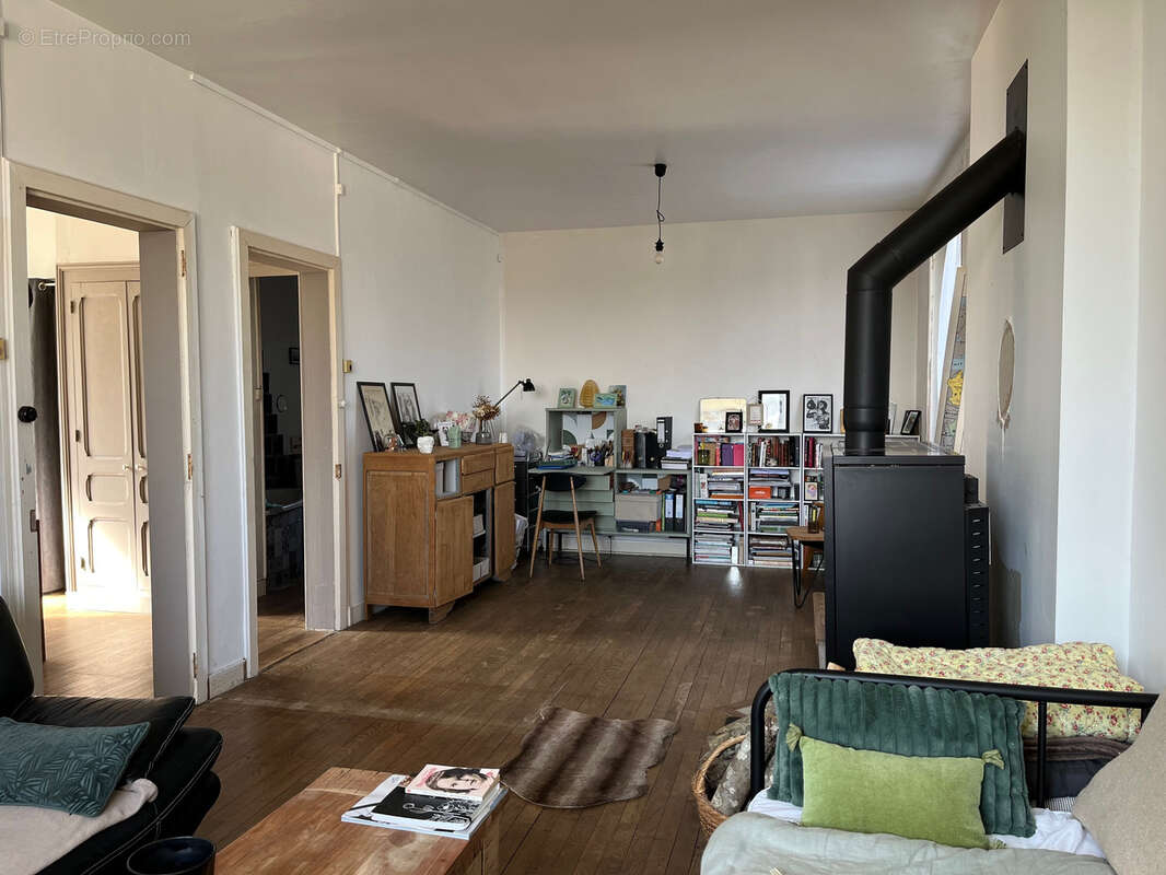 Maison à COUSSAC-BONNEVAL