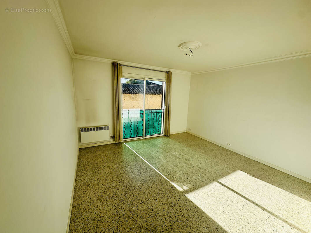 Appartement à MOUANS-SARTOUX