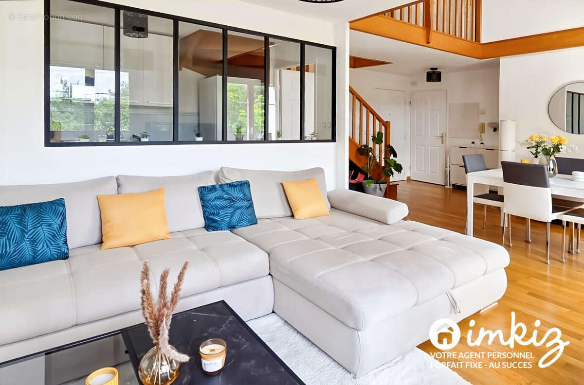 Appartement à EMERAINVILLE