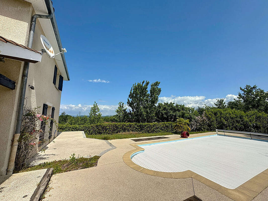 Maison à L'ISLE-D'ABEAU