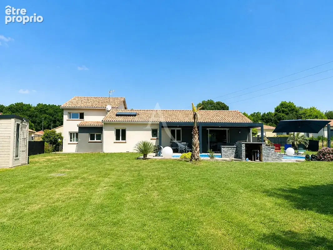 Maison à LA MAGDELAINE-SUR-TARN