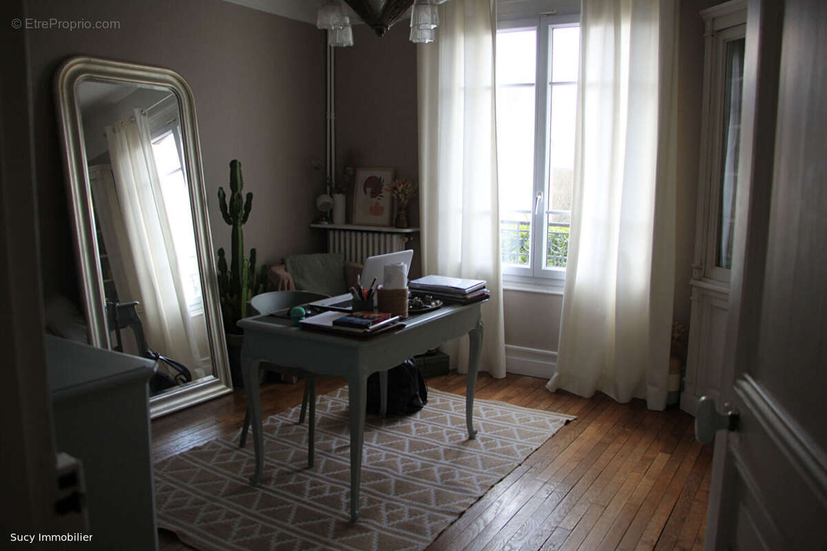 Maison à SUCY-EN-BRIE