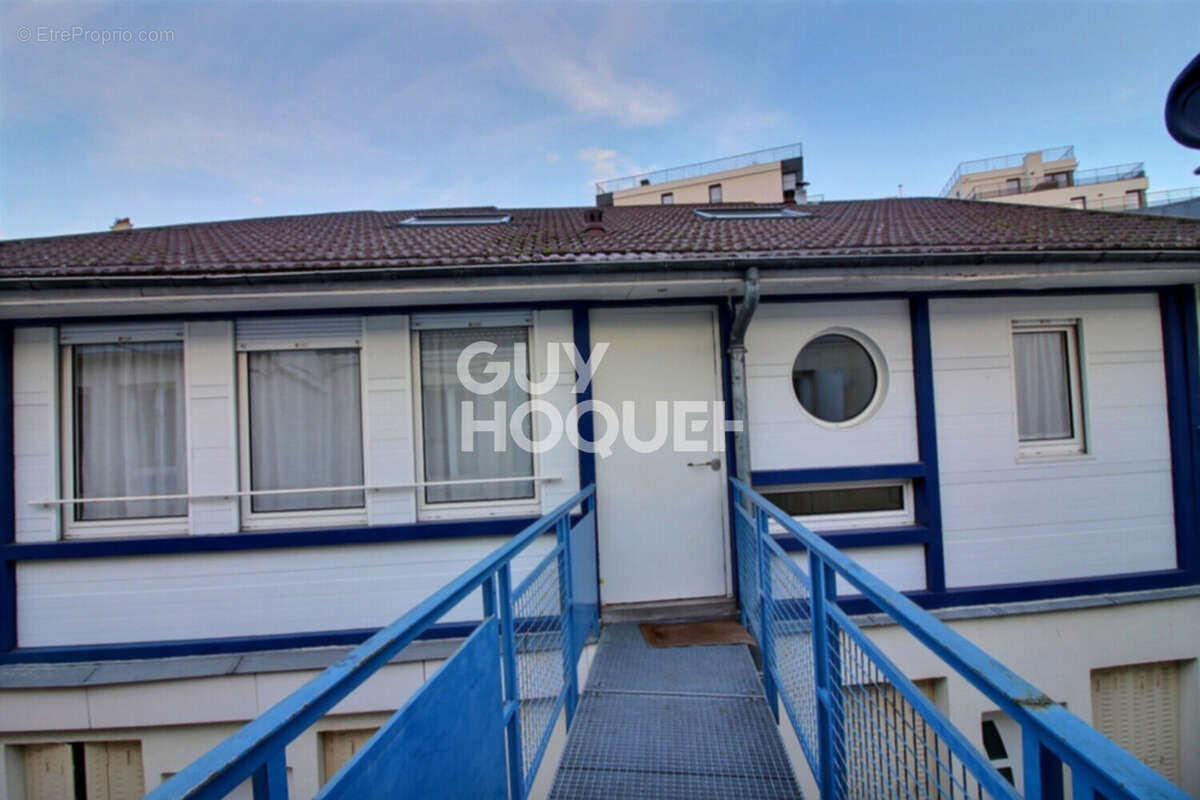 Appartement à ISSY-LES-MOULINEAUX