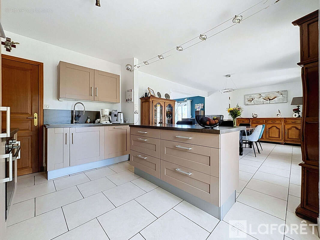 Maison La Chapelle D Armentieres 5 pièce(s) 145.61 m2 - photo 6