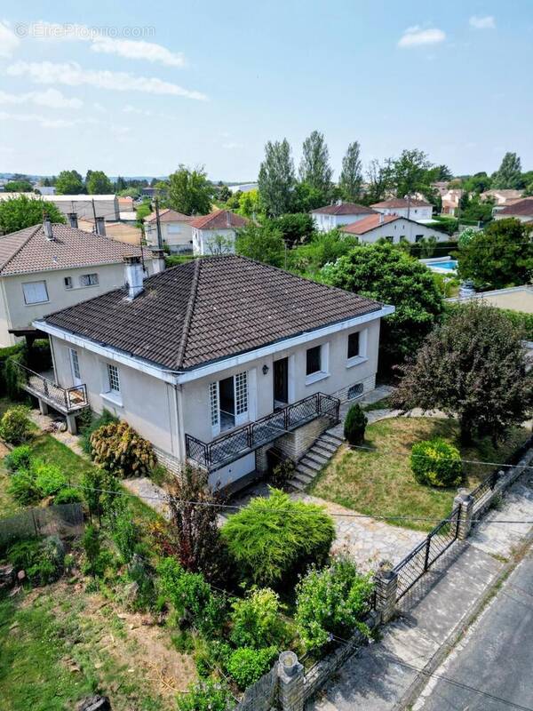 Photo 1 - Maison à VILLENEUVE-SUR-LOT