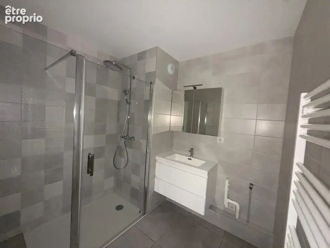 F3 lumineux avec balcon, cave et garage   62,56 m2 à Saint-Louis - photo 7