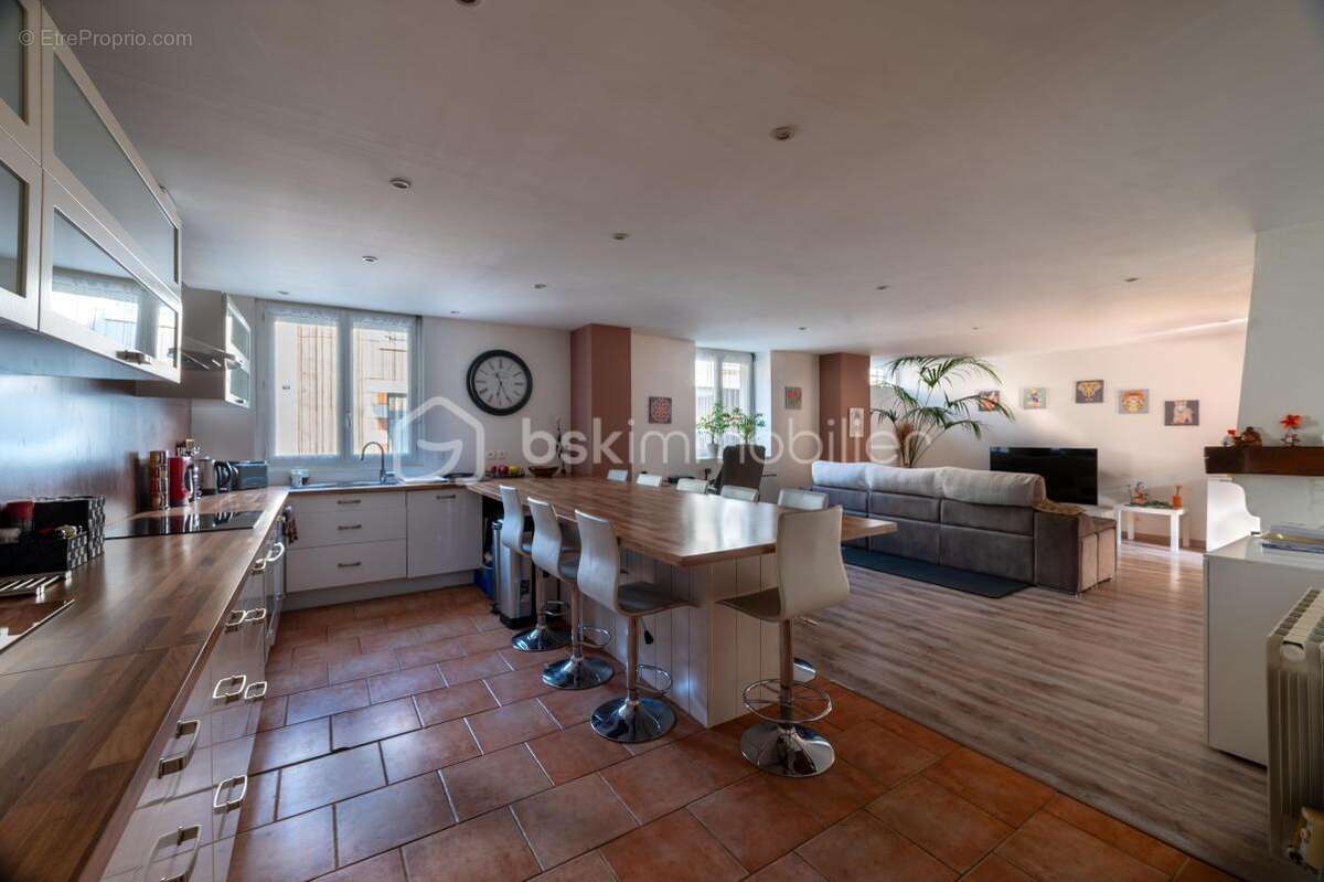 Maison de caractère – 121 m² – 3 chambres – cour intérieure – grenier aménageable – Buzançais - photo 4