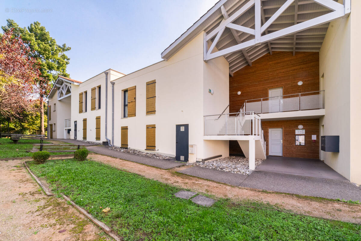 Appartement à SAINTE-FOY-LES-LYON