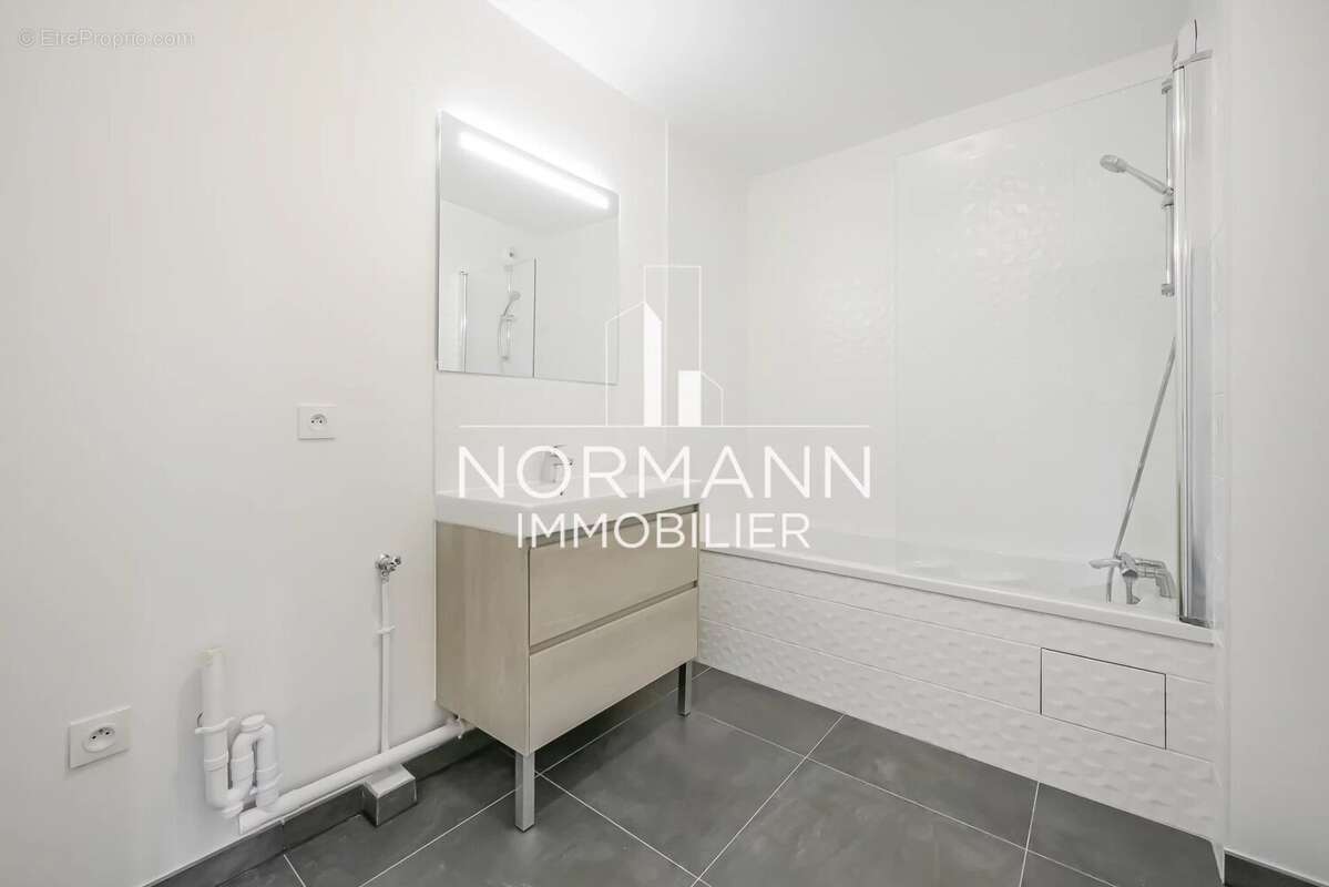 Appartement à SAINT-OUEN