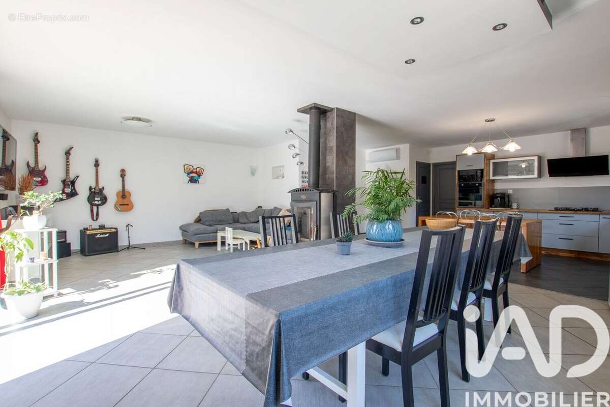 Photo 8 - Maison à MOUXY